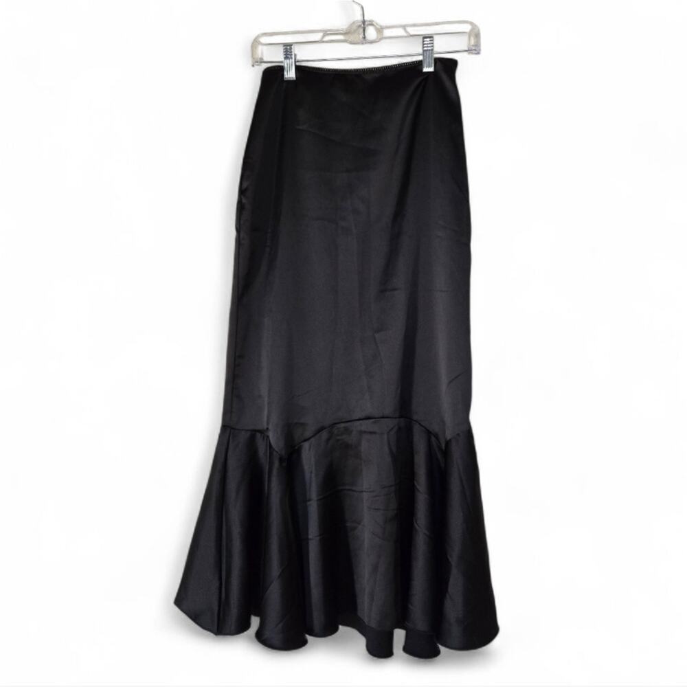 Urban Outfitters Kimchi Blue Jensen Satin Fluted Maxi Skirt Size XS NWT - Picture 4 of 14